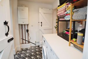 Hadleigh Road- click for photo gallery